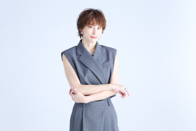 米倉涼子、圧巻の美…！『劇場版ドクターX』インタビュー撮り下ろしカット（9枚目）