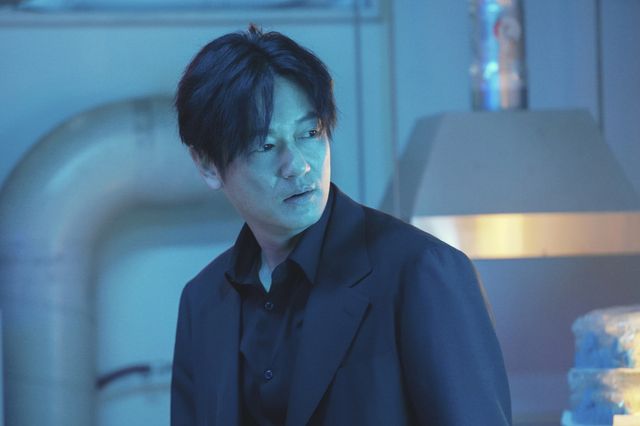 井浦新＆石橋凌の追加キャラ、『恋する寄生虫』場面写真：フォトギャラリー