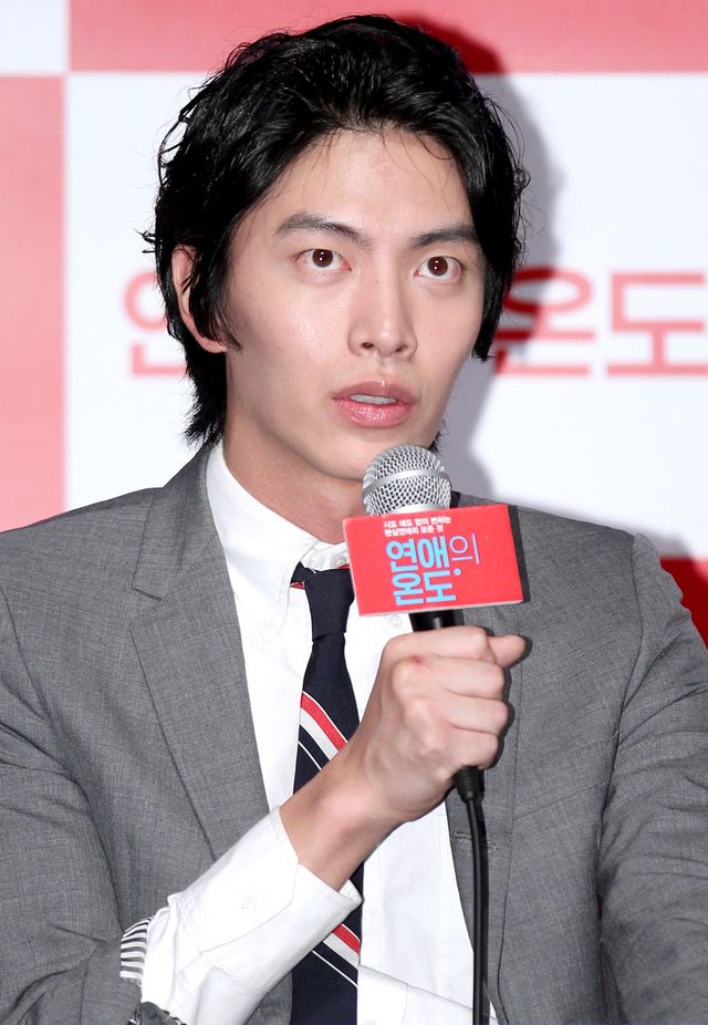 04LeeMinki.jpg