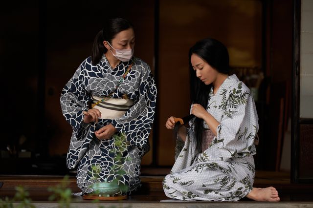 長尾謙杜がカメラ目線！『岸辺露伴　ルーヴルへ行く』メイキング＆オフショット15点（5枚目）