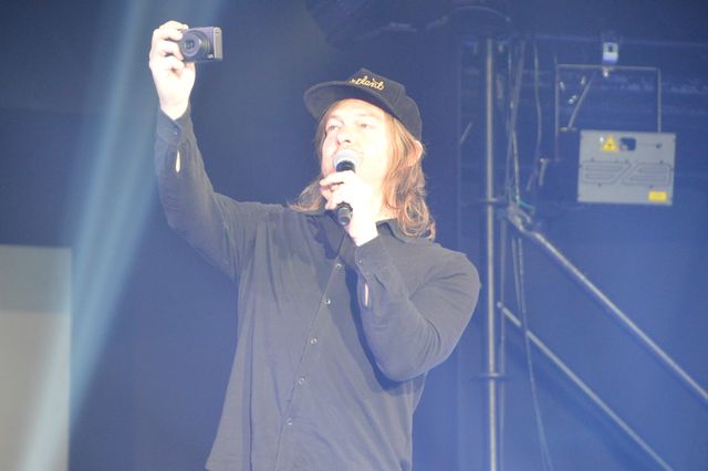 ノーマン・リーダス、写真撮りまくり！「大阪コミコン2024」セレブステージ（14枚目）