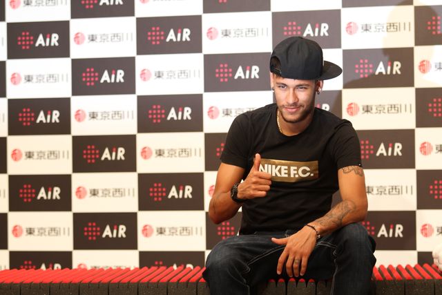 元気そうな姿をアピールするネイマール選手！フォトギャラリー（7枚目）