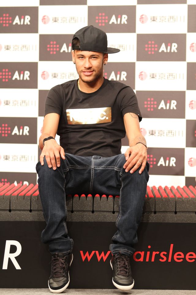 元気そうな姿をアピールするネイマール選手！フォトギャラリー（9枚目）