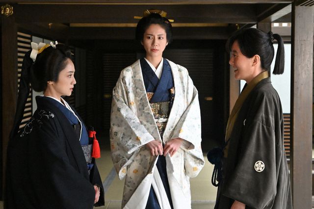 裏では…「大奥 Season2」医療編（第12回）の場面写真：フォトギャラリー