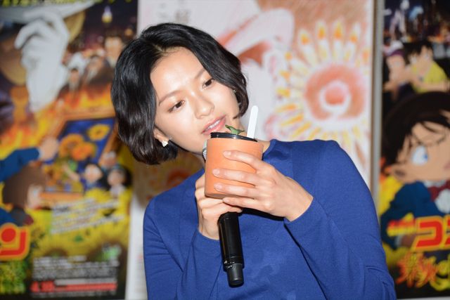 榮倉奈々を見守るコナン…『名探偵コナン　業火の向日葵（ごうかのひまわり）』公開アフレコフォトギャラリー（6枚目）