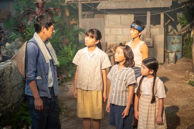 交際が始まる「ちむどんどん」第2回の場面写真（4枚目）