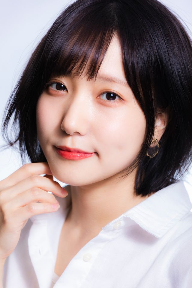 吉岡里帆に激似！話題の美女・橘ひと美：フォトギャラリー