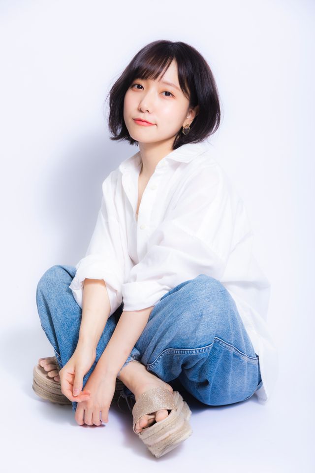 吉岡里帆に激似！話題の美女・橘ひと美（2枚目）