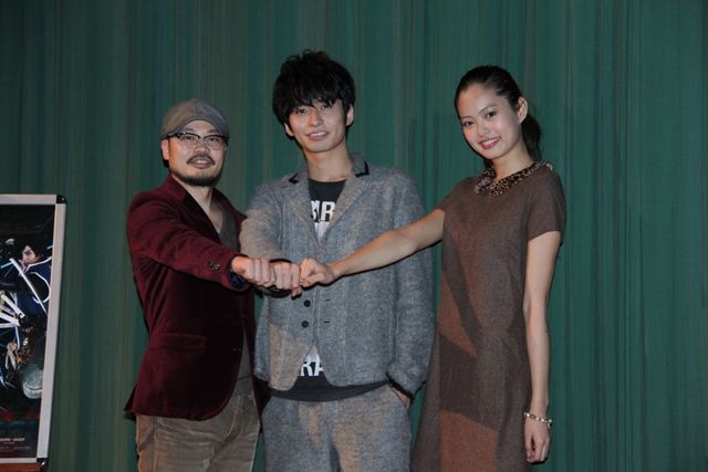 『戦国BASARA』の武田航平がGACKTとの共演エピソードを披露！　“握手が強い”噂は本当だった！　画像ギャラリー（10枚目）