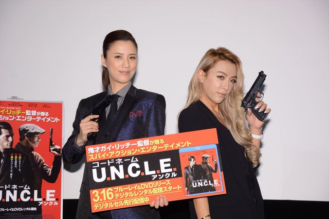 GENKINGと遼河はるひがクールなスパイコンビに！（6枚目）