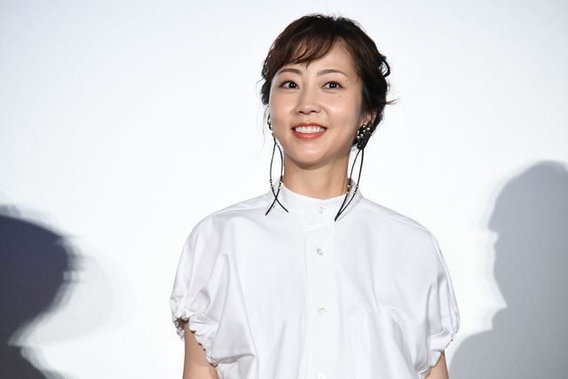 そんなの関係ねぇ！しんちゃん＆小島よしお『映画クレヨンしんちゃん　新婚旅行ハリケーン　～失われたひろし～』公開記念舞台あいさつ（3枚目）