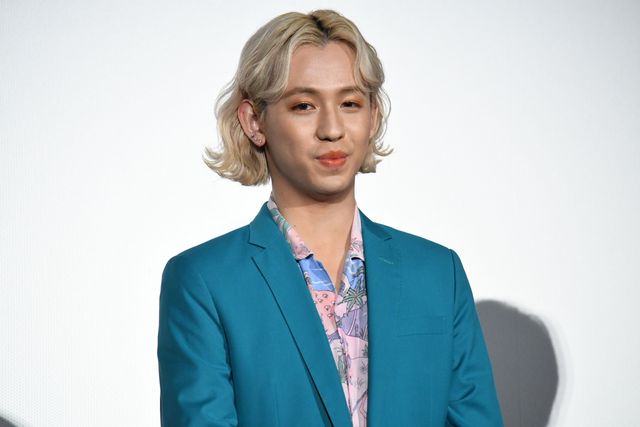 そんなの関係ねぇ！しんちゃん＆小島よしお『映画クレヨンしんちゃん　新婚旅行ハリケーン　～失われたひろし～』公開記念舞台あいさつ（9枚目）