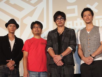 舞台挨拶に登場した（左から）天野浩成、四季涼、青柳翔、秋山真太郎