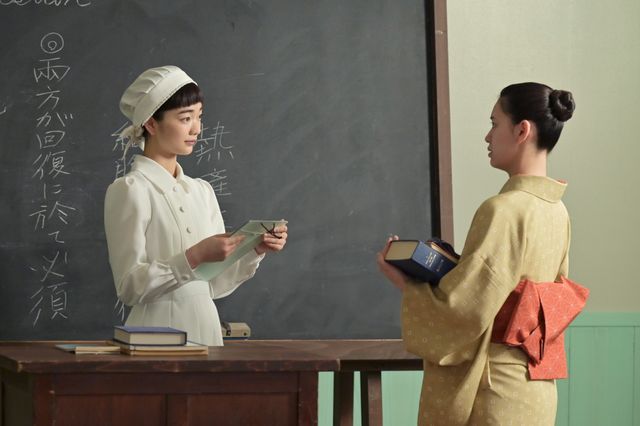 【画像8枚】朝ドラ「風、薫る」シマケン（佐野晶哉）が直美（上坂樹里）に託して…第66回場面写真（5枚目）
