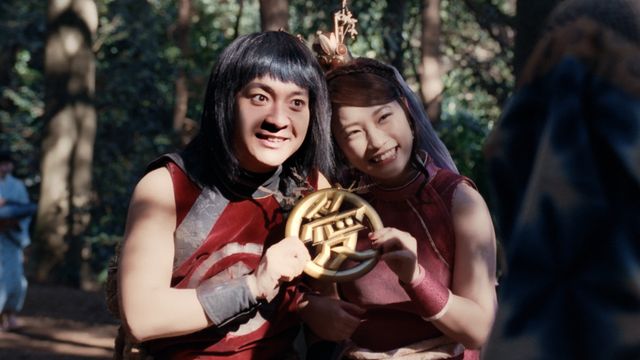 松田翔太と桐谷健太、新カップルに驚愕！　au「三太郎」シリーズ新作（5枚目）