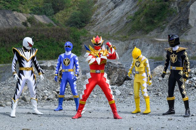 アバレキラー・仲代先生、記憶を無くして復活…『アバレンジャー20th』新場面写真（2枚目）