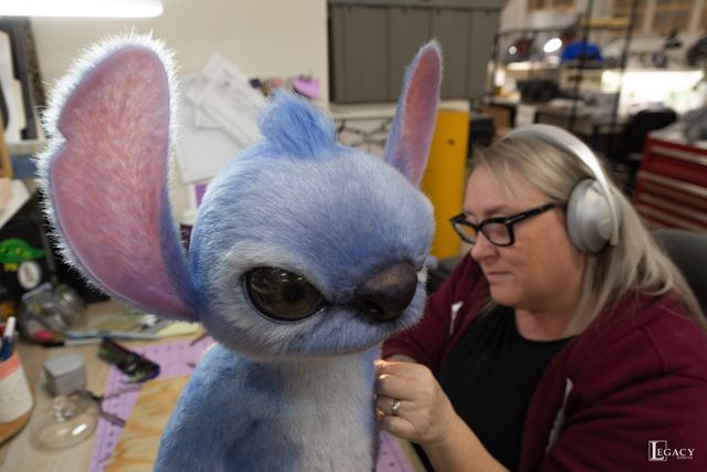 実写版『リロ＆スティッチ』の舞台裏（パペットのスティッチ）（5枚目）