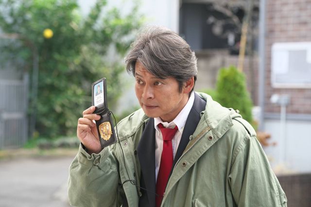 踊る