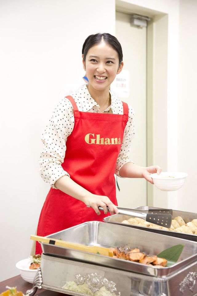 ロッテ「ガーナチョコ＆クッキーサンド」の新CM「2人の咲ちゃん」篇フォトギャラリー（16枚目）