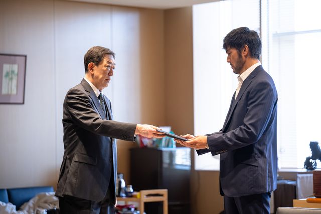 「VIVANT」野崎の前に現れた衝撃の人物！第16話場面写真（ネタバレあり）（4枚目）