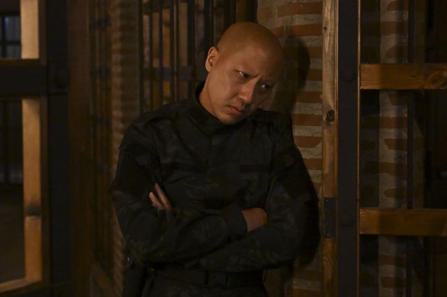 「VIVANT」野崎の前に現れた衝撃の人物！第16話場面写真（ネタバレあり）（32枚目）