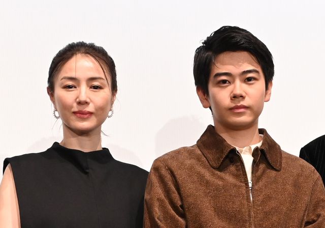 井川遥、黒崎煌代