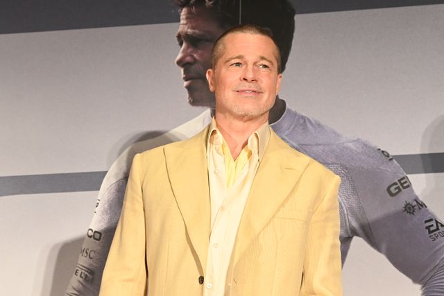 ブラッド・ピット、黄色の法被が似合う！映画『F1(R)／エフワン』来日舞台あいさつ（3枚目）