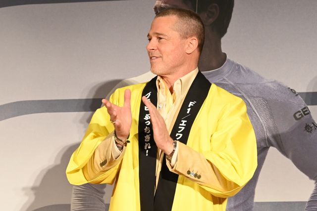 ブラッド・ピット、黄色の法被が似合う！映画『F1(R)／エフワン』来日舞台あいさつ（9枚目）