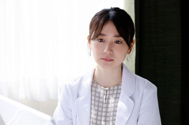 『女子高生に殺されたい』より大島優子演じる主人公の元恋人で臨床心理士の深川五月
