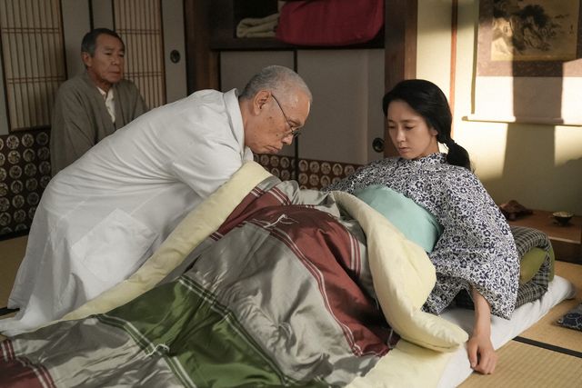 六郎には役場の職員が…「ブギウギ」第36回の場面写真（5枚目）