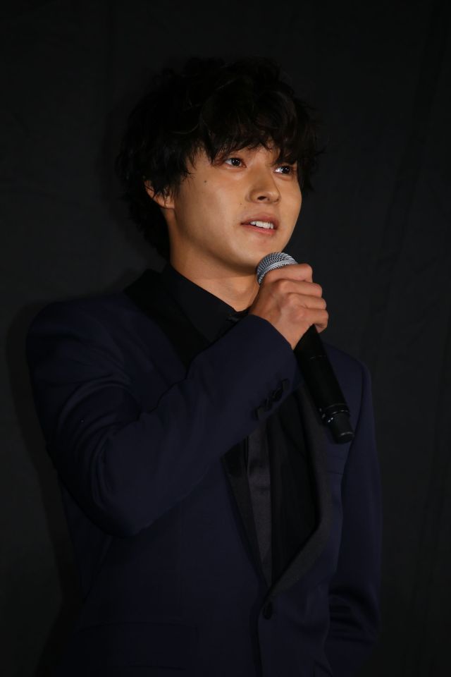 山崎賢人＆広瀬すず、感無量！『四月は君の嘘』初日舞台挨拶フォトギャラリー（16枚目）