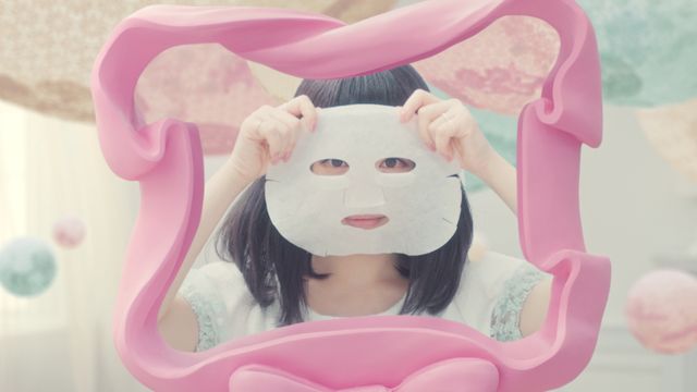 きゃりーぱみゅぱみゅ出演！「オールインワンシートマスクモイストEX」CMより（5枚目）