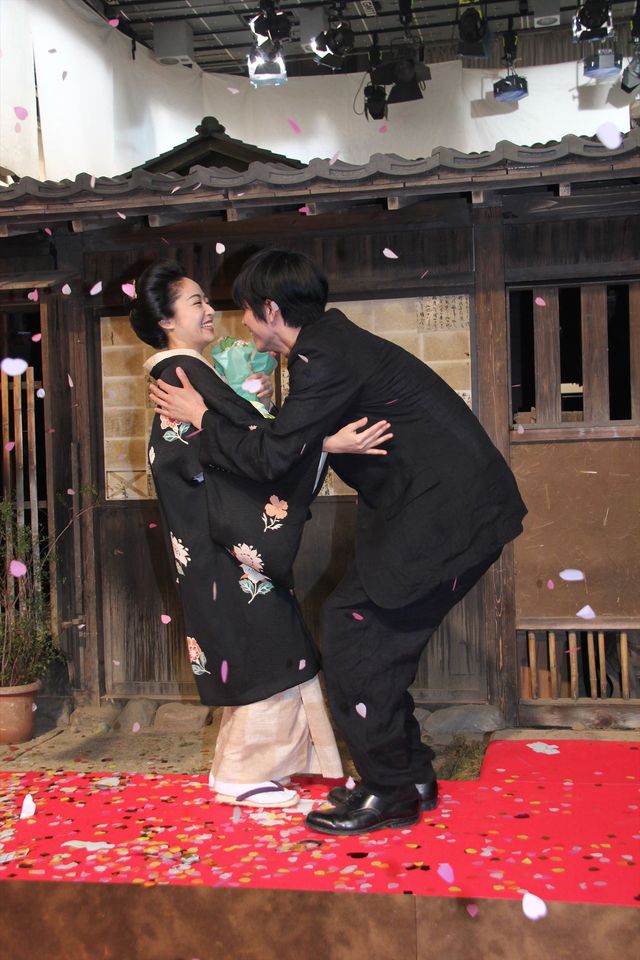 「花燃ゆ」ついにクランクアップ！伊勢谷友介、東出昌大らもお祝いに駆けつける！フォトギャラリー（7枚目）