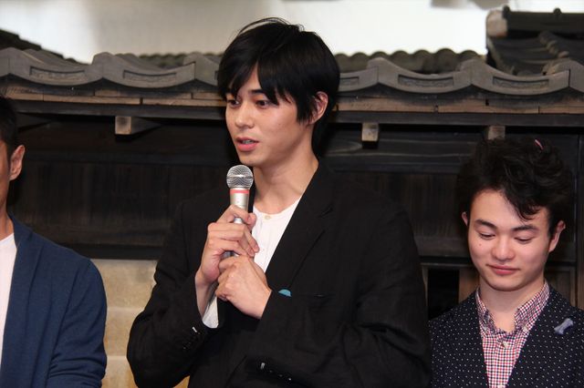 「花燃ゆ」ついにクランクアップ！伊勢谷友介、東出昌大らもお祝いに駆けつける！フォトギャラリー（11枚目）