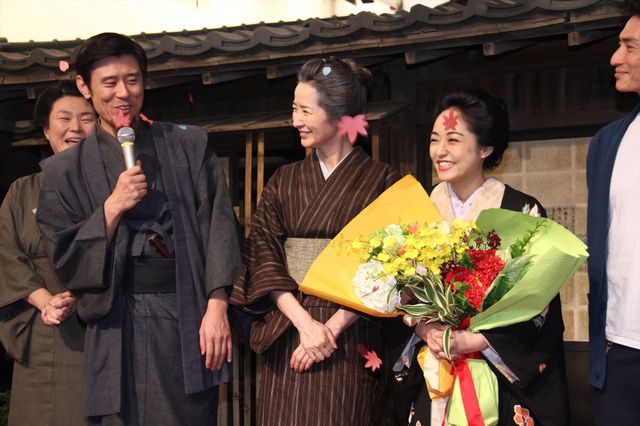 「花燃ゆ」ついにクランクアップ！伊勢谷友介、東出昌大らもお祝いに駆けつける！フォトギャラリー（13枚目）