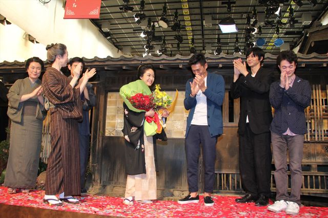「花燃ゆ」ついにクランクアップ！伊勢谷友介、東出昌大らもお祝いに駆けつける！フォトギャラリー（19枚目）