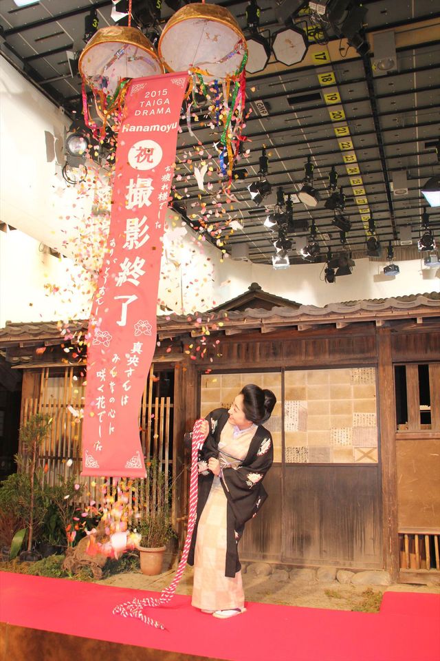 「花燃ゆ」ついにクランクアップ！伊勢谷友介、東出昌大らもお祝いに駆けつける！フォトギャラリー（20枚目）