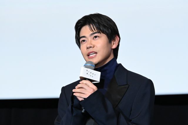 岡本多緒、思わず涙…ヴィルジニー・エフィラ・長塚京三・黒崎煌代・濱口竜介監督『急に具合が悪くなる』ジャパンプレミア（28枚目）