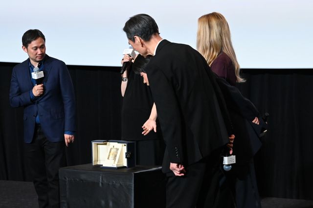 岡本多緒、思わず涙…ヴィルジニー・エフィラ・長塚京三・黒崎煌代・濱口竜介監督『急に具合が悪くなる』ジャパンプレミア（35枚目）