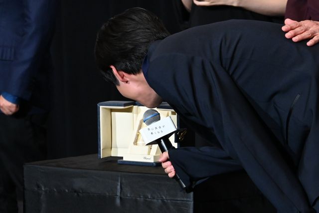 岡本多緒、思わず涙…ヴィルジニー・エフィラ・長塚京三・黒崎煌代・濱口竜介監督『急に具合が悪くなる』ジャパンプレミア（37枚目）