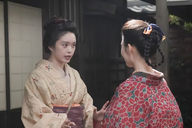 リヨ（北香那）はヘブン（トミー・バストウ）を求めて…朝ドラ「ばけばけ」第9週「スキップ、ト、ウグイス。」第43回（3枚目）