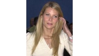 G・パルトロウ、C・マーティン、既に新婚旅行中?