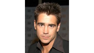 C・ファレル、誤って共演者を刺す