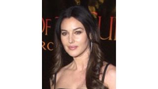 J・キューザック、M・ベルッチと共演
