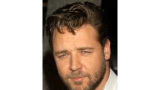 ラッセル・クロウとジェフリー・ラッシュ共演
