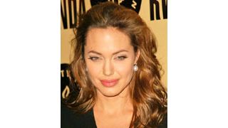 アンジェリーナ・ジョリー、真実の愛が見つからない？