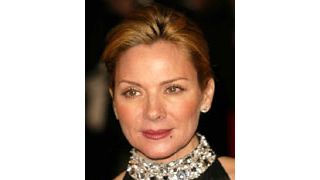 キム・キャトラルのロンドンのアパートに侵入者