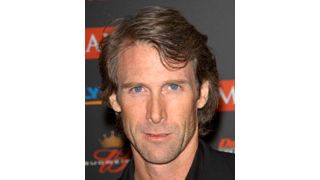 マイケル・ベイ、ロボット玩具の実写映画版を監督か?