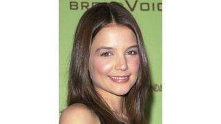 ケイティ・ホームズ、シエナ・ミラーの代役へ