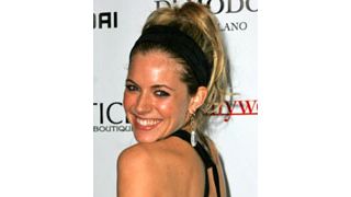 サディ・フロスト、シエナ・ミラーにいらだち